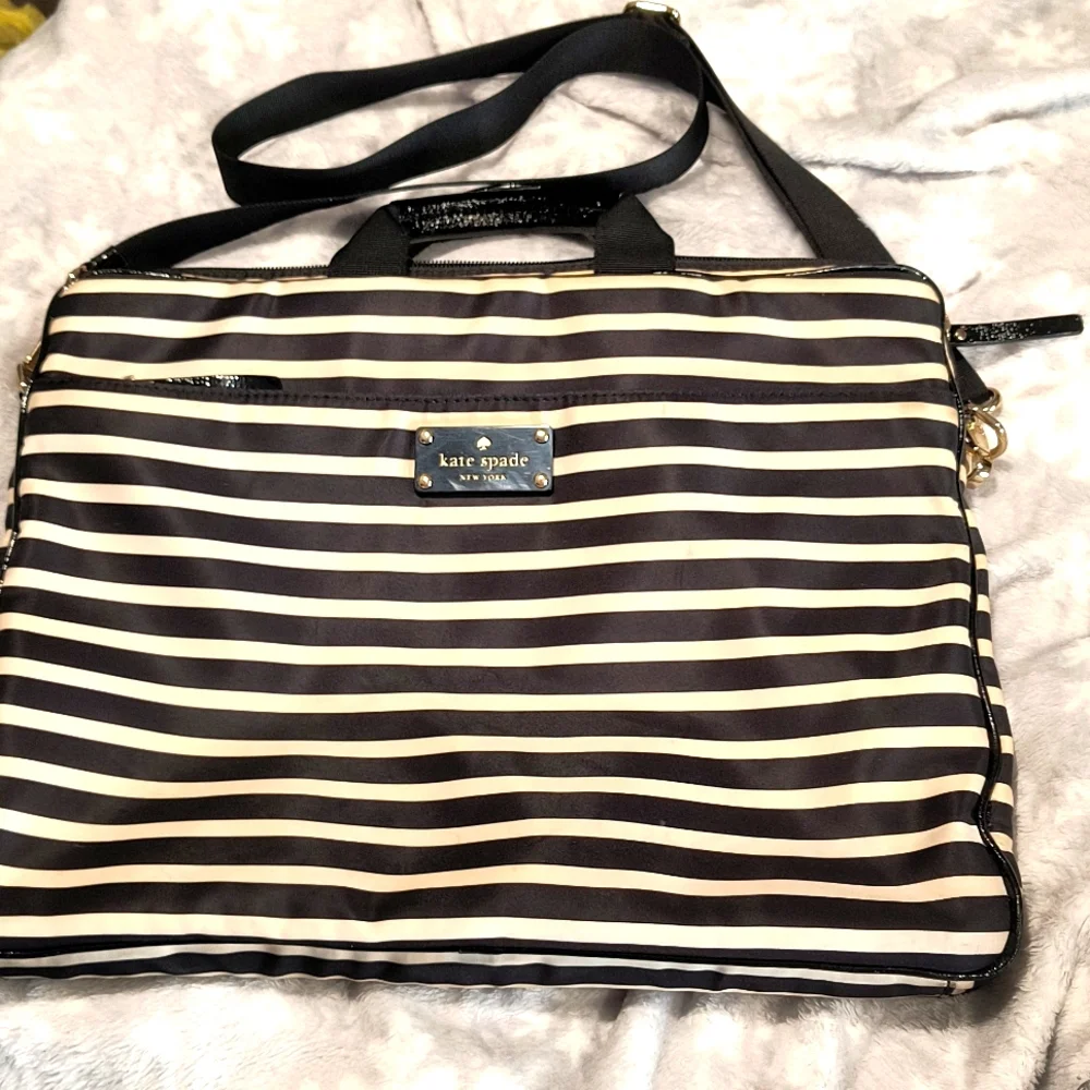 Kate Spade Striped Laptop Bag, adjustable strap, two zips, GUC, 15